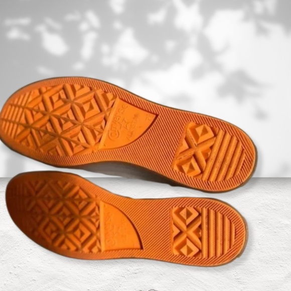 Converse Chuck Taylor All Star 70s Hi Sneakers in White/Iridescent - Picture 3 of 8